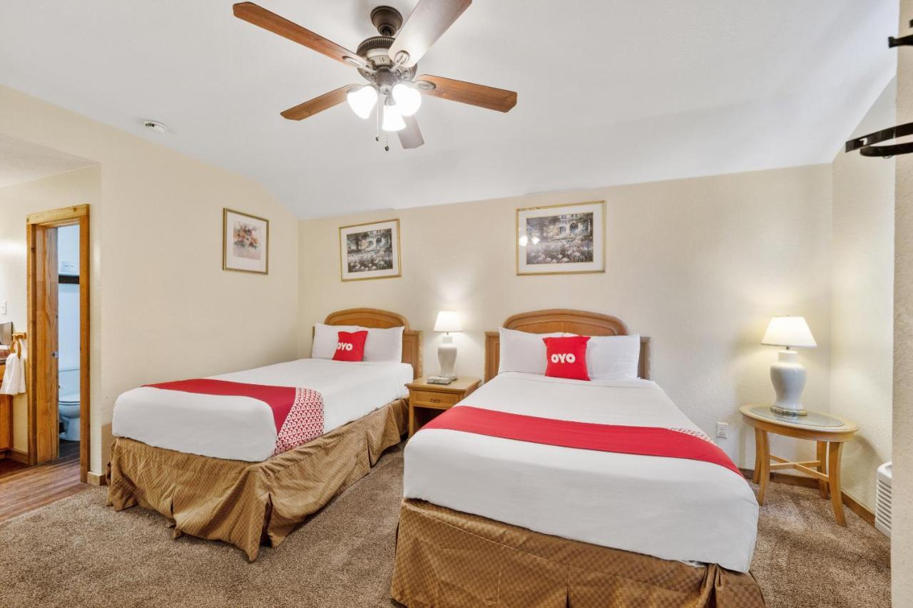 Oyo Hotel Kenedy Downtown - Us 181 Екстериор снимка